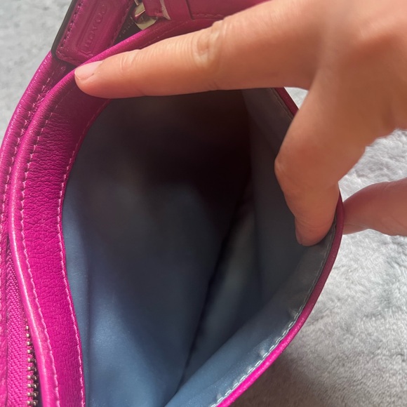 Coach, love it but ready to buy a new selection. - Picture 3 of 6